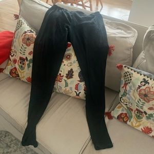 Leggings.